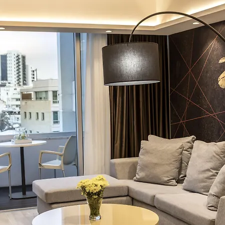 Almond Business Hotel 4*