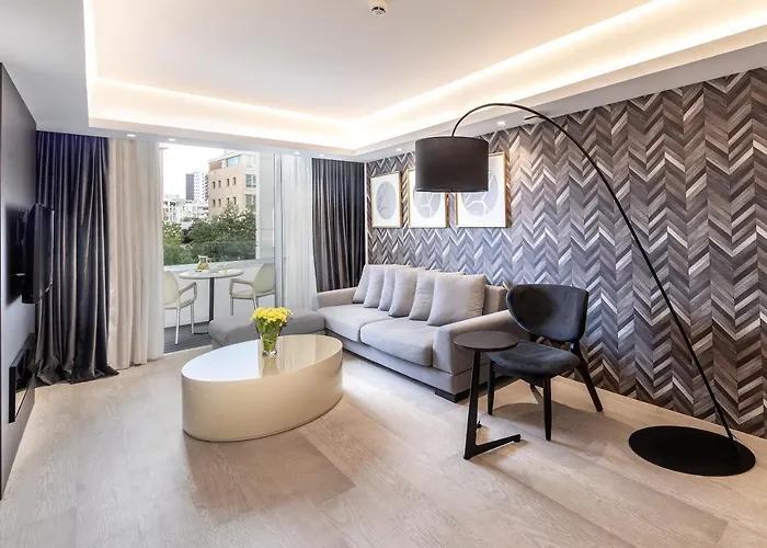 Almond Business Hotel 4*