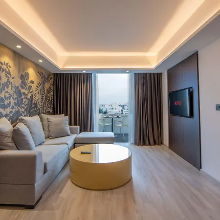 فندق Almond Business