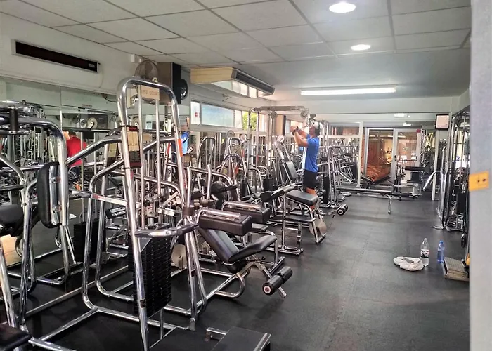 Almond Business Otel 4*