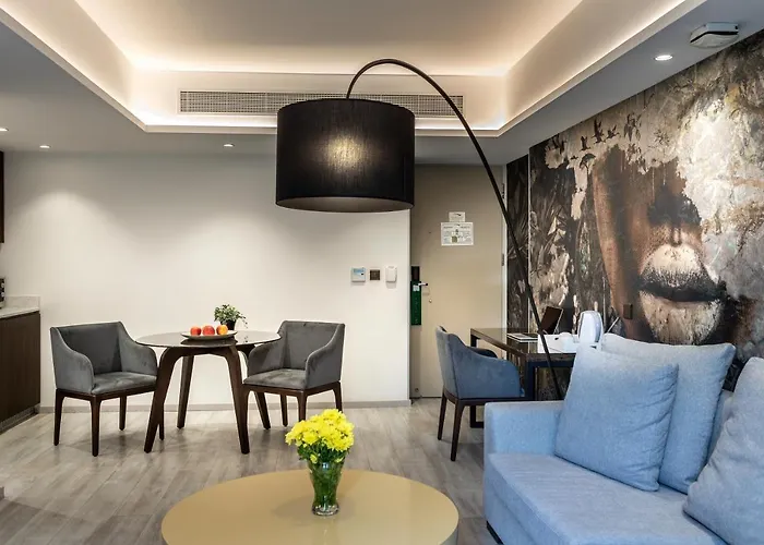 Almond Business Hotel 4*