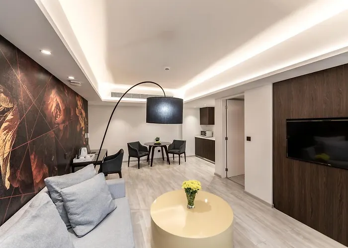 Almond Business Otel Lefkoşa