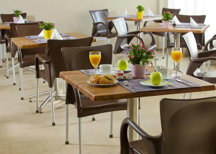 Almond Business Otel Lefkoşa